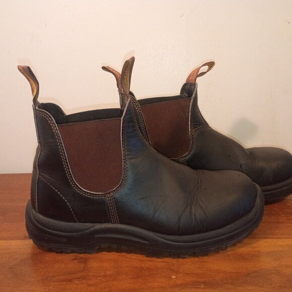 BLUNDSTONE Australia Safety Rated Steel Toe Chelsea Boot M7/W9 US Black Leather main image 9